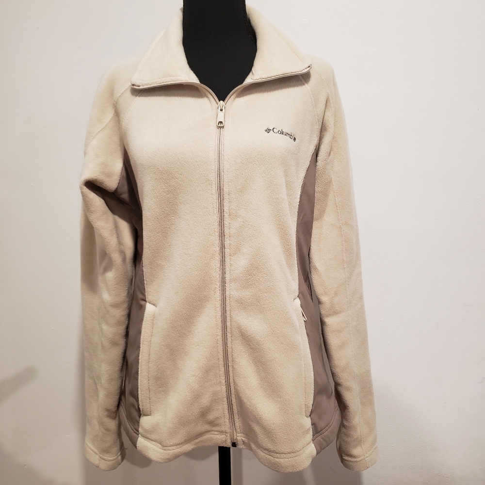 Columbia Women's Zip Up Jacket With Pockets Size L